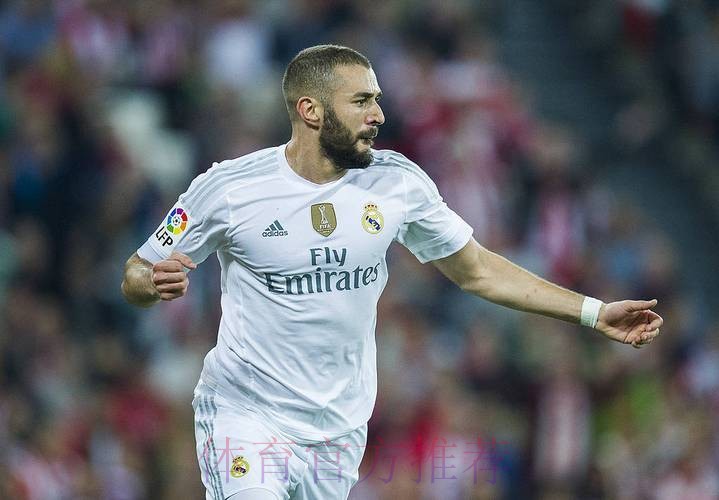 本泽马将和皇马续约至2024年 预计很快达成协议 本泽马将和皇马续约至2024年 预计很快达成协议